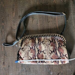 💐2/$25 NWOT Snake-Print Chain Trim Purse Bag - Black